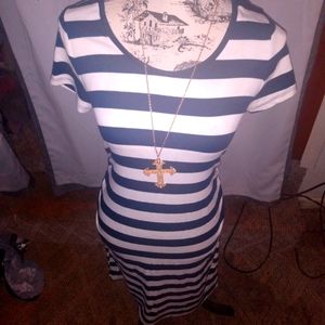 Liz Lange Maternity Dress